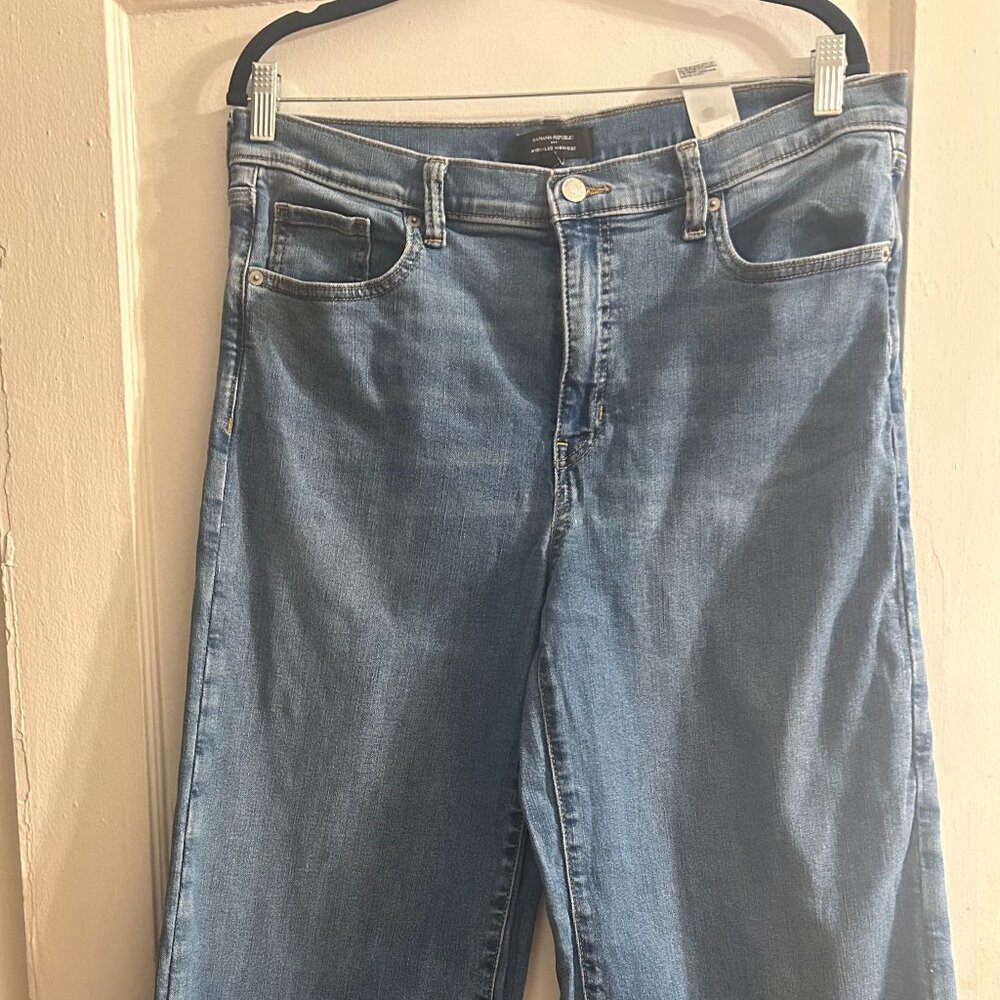 Banana Republic Wide Leg Jean - Medium Wash - Size 16